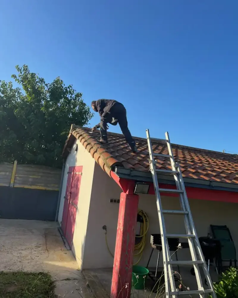 Réalisation entretien et dépannage, L'ATELIER DE LA COUVERTURE, couvreur zingueur à La Roche-sur-Yon