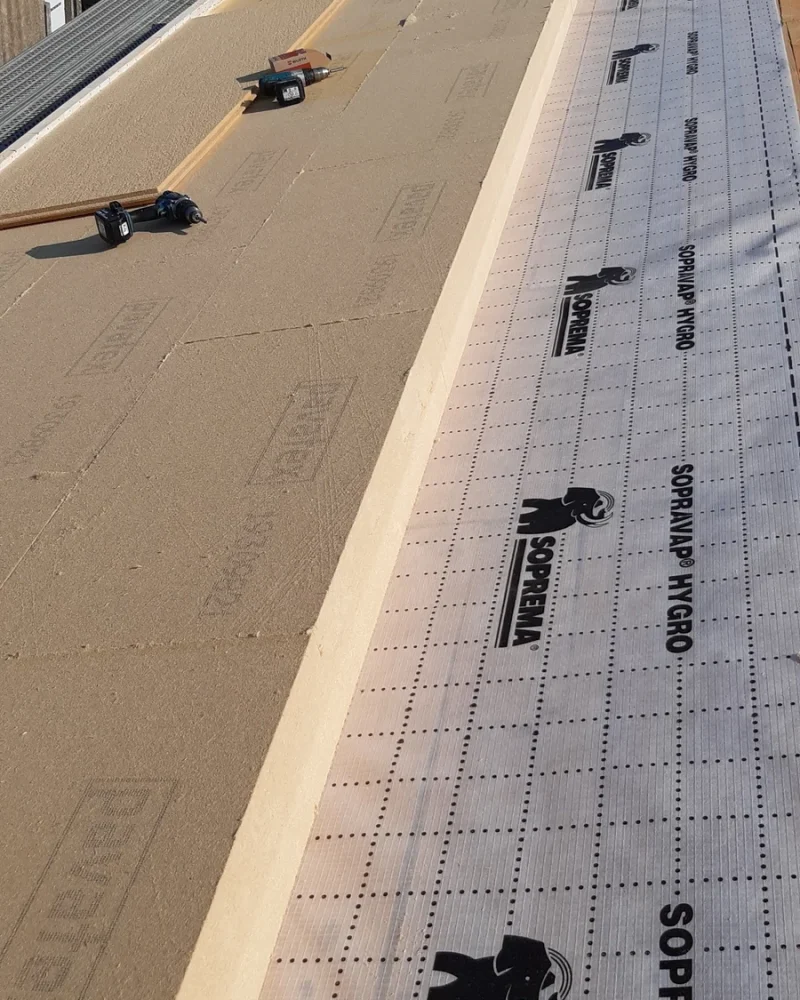 Réalisation isolation des combles, L'ATELIER DE LA COUVERTURE, couvreur zingueur à La Roche-sur-Yon